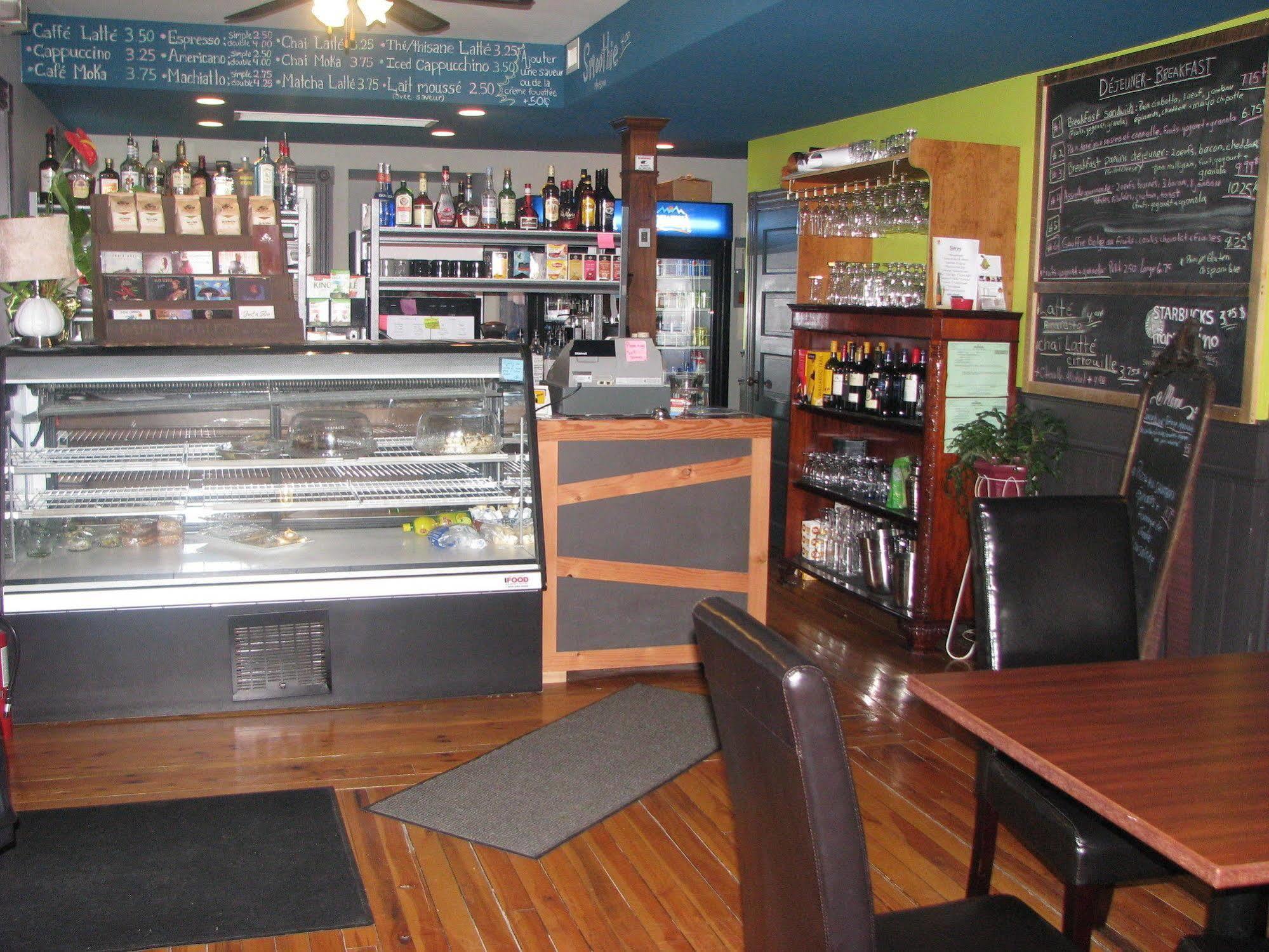 Auberge d'Anjou-Cocooning Café Petit-Rocher Extérieur photo