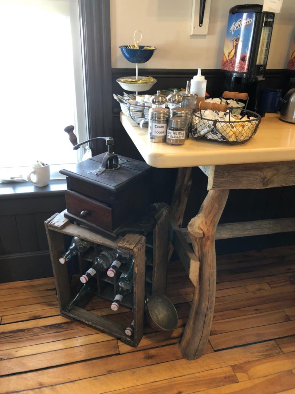 Auberge d'Anjou-Cocooning Café Petit-Rocher Extérieur photo